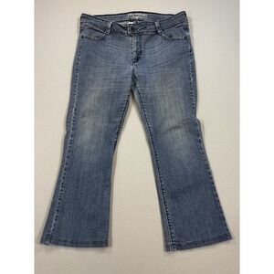 Levi's Signature Bootcut Jeans Women's Size 14 Blue Denim Medium Wash Low‎ Rise